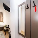 Turisticka Pri Spojenom Skolskom Internate Werferova 10 * Kosice