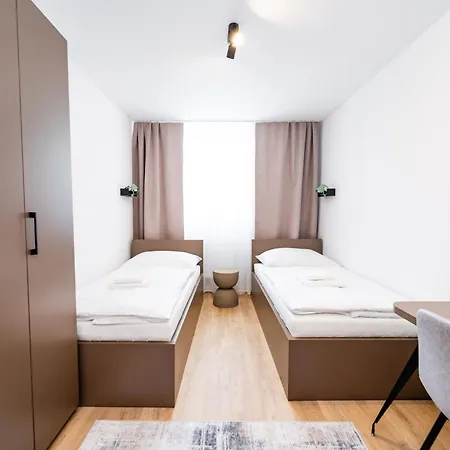 Turisticka Pri Spojenom Skolskom Internate Werferova 10 *