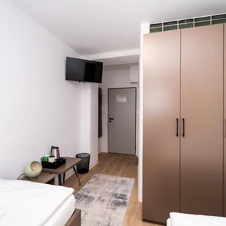 Guest house Turisticka Pri Spojenom Skolskom Internate Werferova 10 *