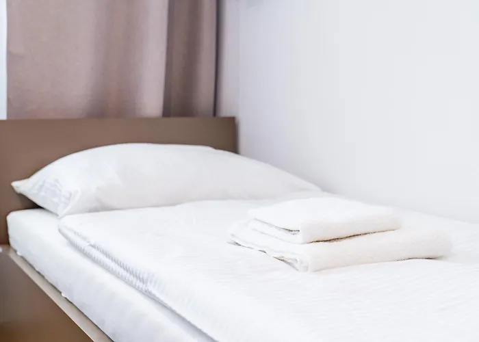 Turisticka Pri Spojenom Skolskom Internate Werferova 10