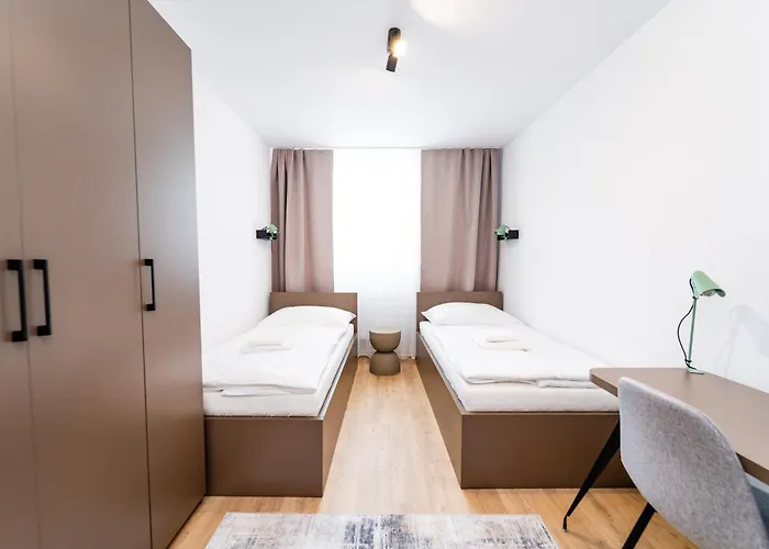 Turisticka Pri Spojenom Skolskom Internate Werferova 10 *