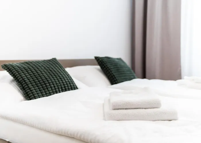 Turisticka Pri Spojenom Skolskom Internate Werferova 10 Gasthuis