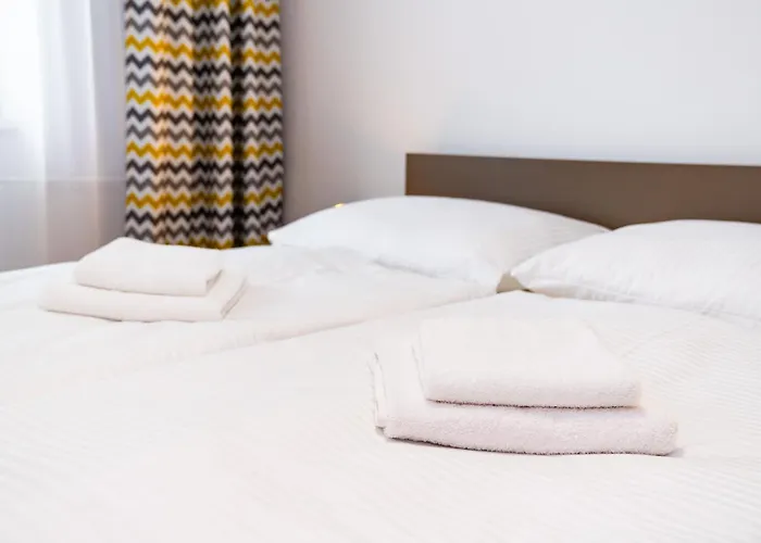 Turisticka Pri Spojenom Skolskom Internate Werferova 10 * Košice