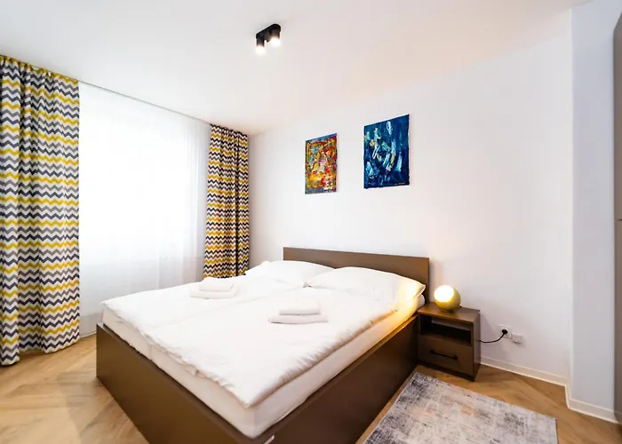 Gasthuis Turisticka Pri Spojenom Skolskom Internate Werferova 10 *