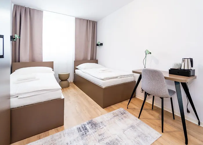 Turisticka Pri Spojenom Skolskom Internate Werferova 10 Gasthuis Košice