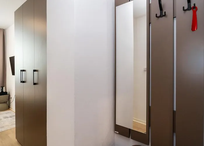 Turisticka Pri Spojenom Skolskom Internate Werferova 10 * Košice