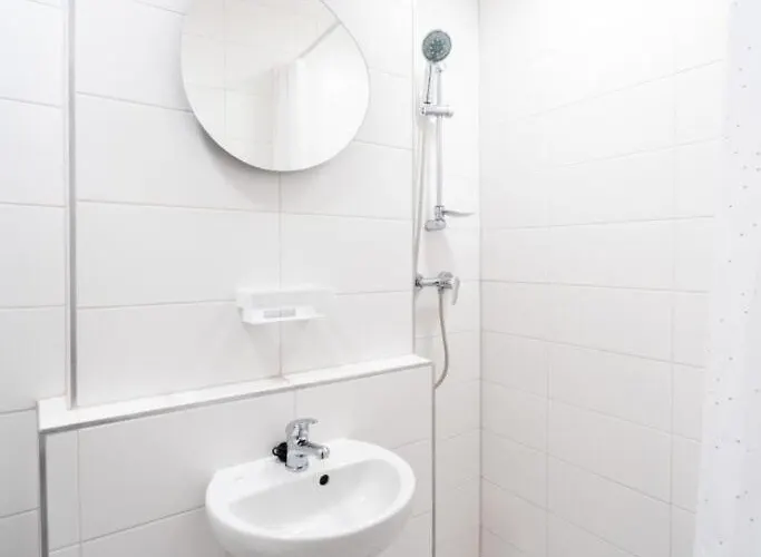 Turisticka Pri Spojenom Skolskom Internate Werferova 10 *