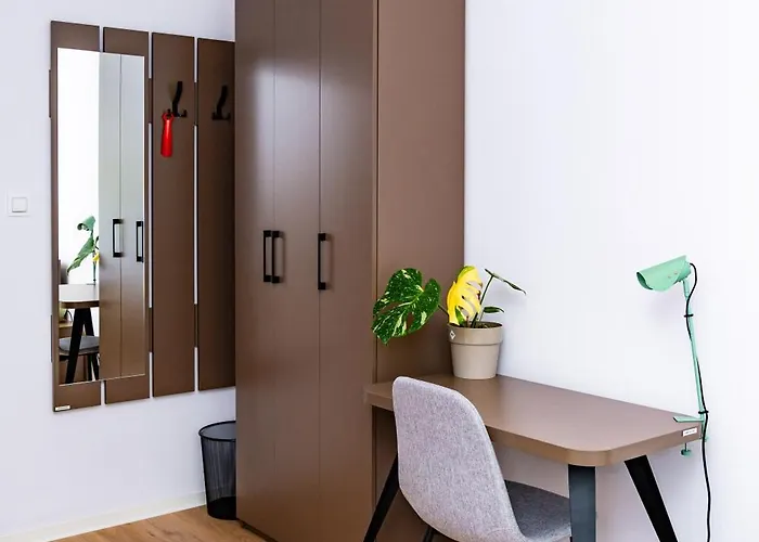 Turisticka Pri Spojenom Skolskom Internate Werferova 10 * Košice