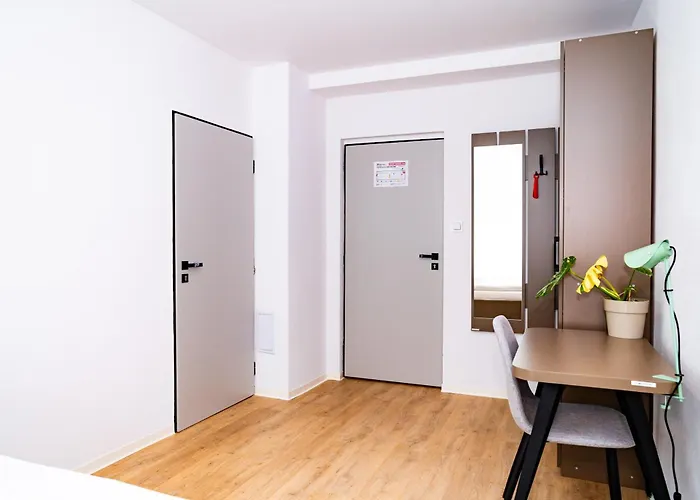 Turisticka Pri Spojenom Skolskom Internate Werferova 10 * Košice