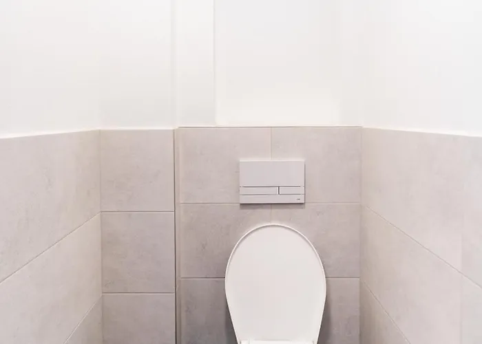 Turisticka Pri Spojenom Skolskom Internate Werferova 10 * Košice